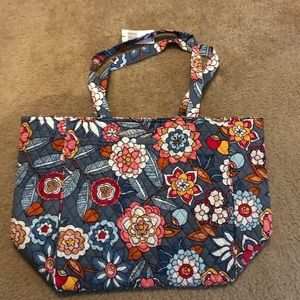 BNWT Vera Bradley Grand Tote 2.0 Tropical Evening